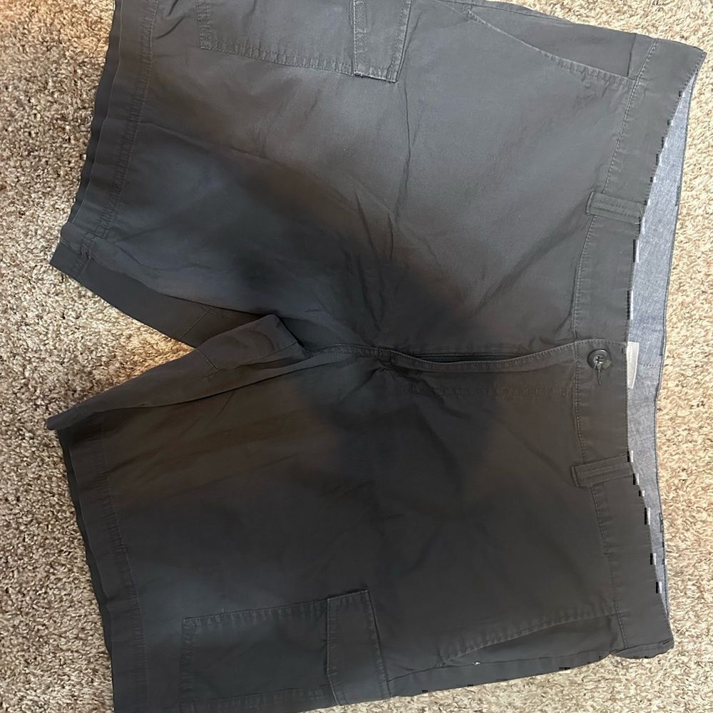Columbia Mens Size 42 Dark Gray Cargo Shorts